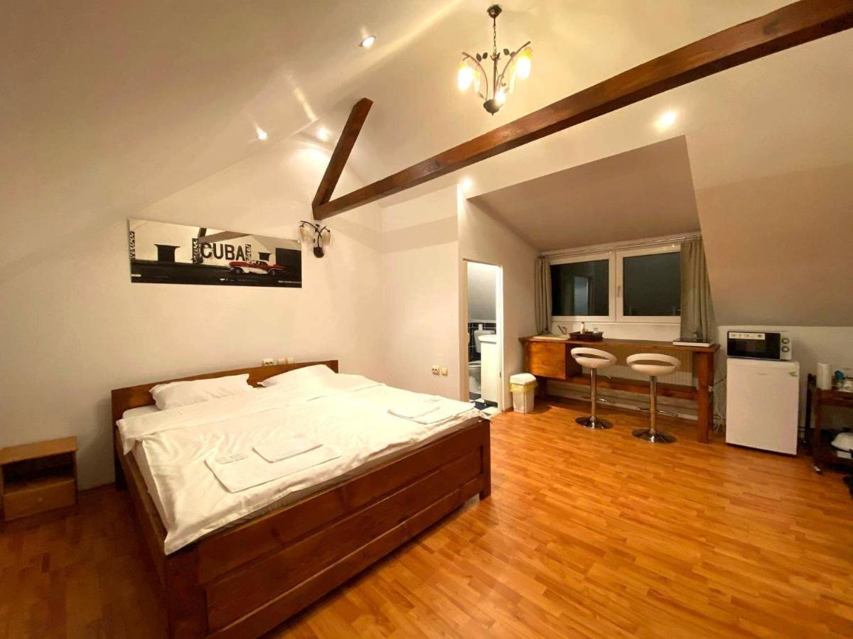 Arina'S Apartments Brasov Exterior photo